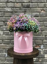 Цветочная композиция из Гипсофила и Розы в шляпной коробке в Дурнихе