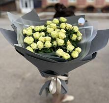 Букет Белые кустовые розы Солинеро в Дурнихе