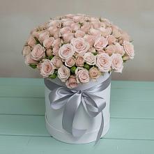 Цветочная композиция из Розы в шляпной коробке в Дурнихе