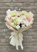 Букет цветов из:  Гвоздики, Розы, Лизиантусы и Хризантемы в Дурнихе