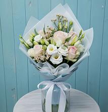 Букет цветов из:  Розы и Лизиантусы в Дурнихе
