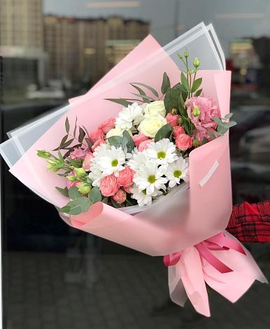 Букет цветов из: Розы, Лизиантусы и Хризантемы в Дурнихе