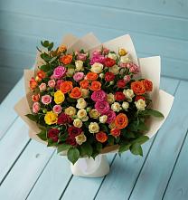 Букет Микс из разноцветных кустовых роз в Дурнихе